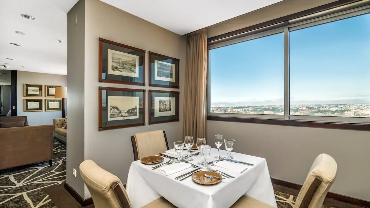 Holiday Inn Porto Gaia